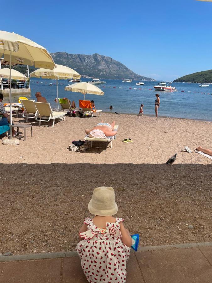Dorotea Butterfly Apartment Budva Exterior photo