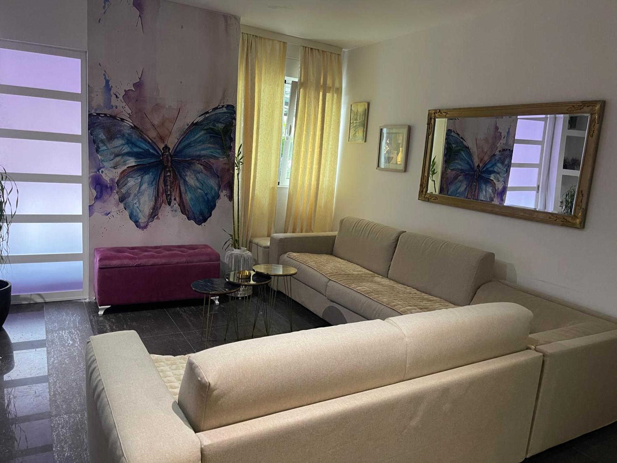 Dorotea Butterfly Apartment Budva Exterior photo